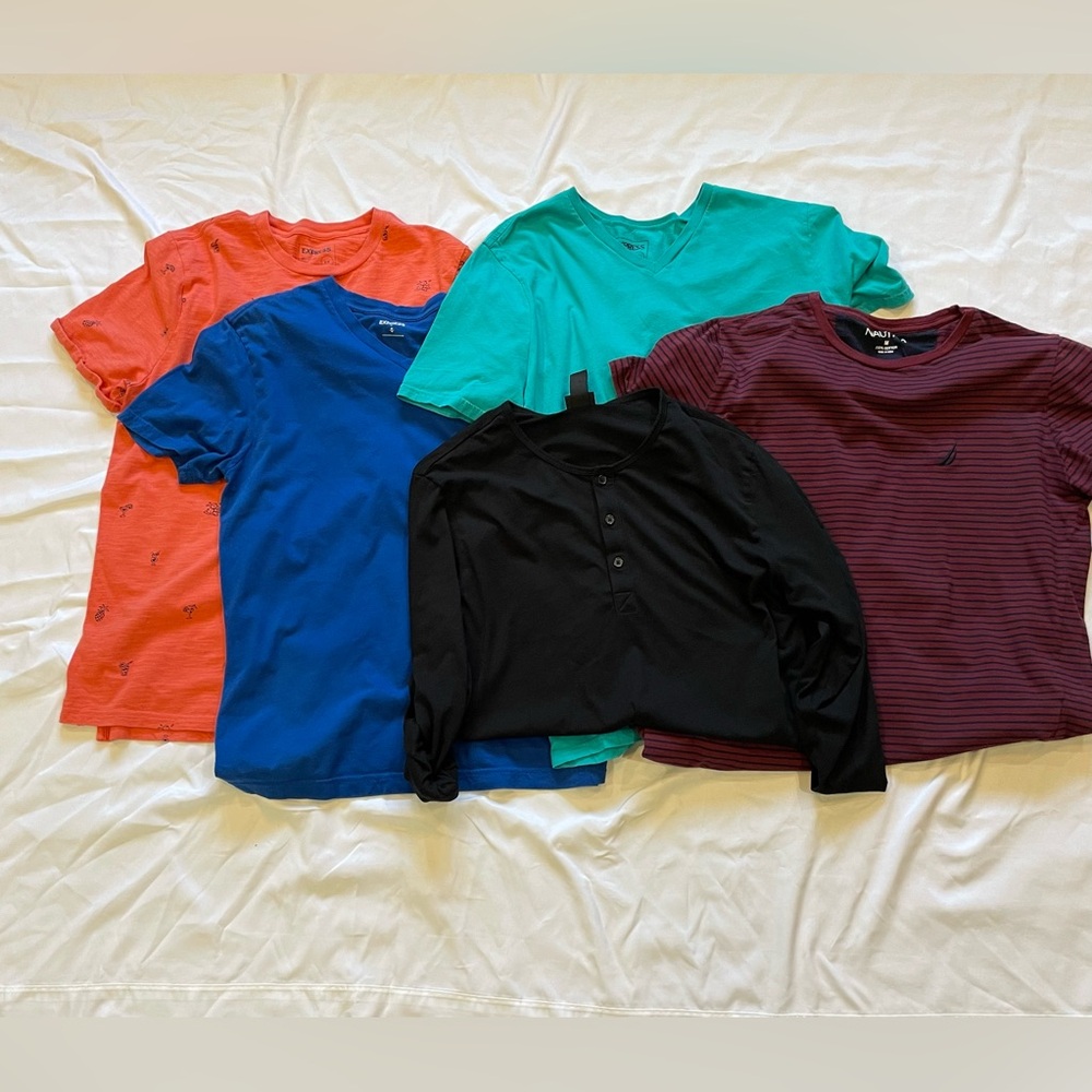 Set of 5 T-shirts all men’s size medium